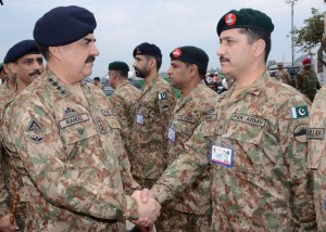 COAS Gen Raheel Sharif shaking hand with an officer during his visit to the Headquarters of the newly raised Special Security Division (SSD) for security of China-Pakistan Economic Corridor (CPEC). - DNA