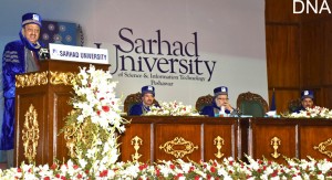 President Mamnoon Hussain addressing the 12th Convocation of Sarhad University of Science & Information Technology at Jinnah Convention Centre in Islamabad on Saturday. - DNA
