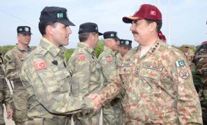 Pabbi: 28th March - COAS General Raheel Sharif meeting Turkish troops after witnessing Pak-Turkey joint  exercise ATATURK-IX at National Counter Terrorism Training Centre (NCTC), Pabbi. - DNA Photo