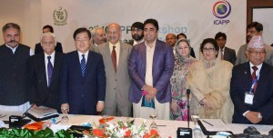 Chairman Pakistan People's Party, Bilawal Bhutto Zardari with the delegates of China and India at the third workshop of International Conference for Asian Political Parties in Islamabad on Sunday. -SABAH