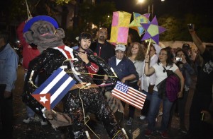 Mexicans burning effigy of US President Barrack Obama during celebrations of Holy Week in Mexico City.