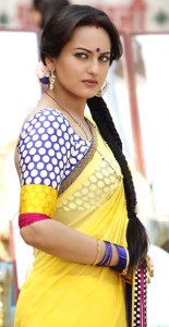 1236sonakshiyellowdabangg2sareecopy_1388226923