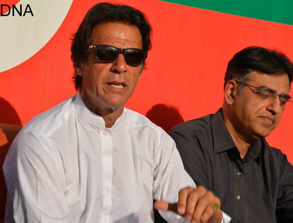 Chairman PTI Imran Khan addressing a press conference on Panama Papers in Islamabad on Monday. - DNA