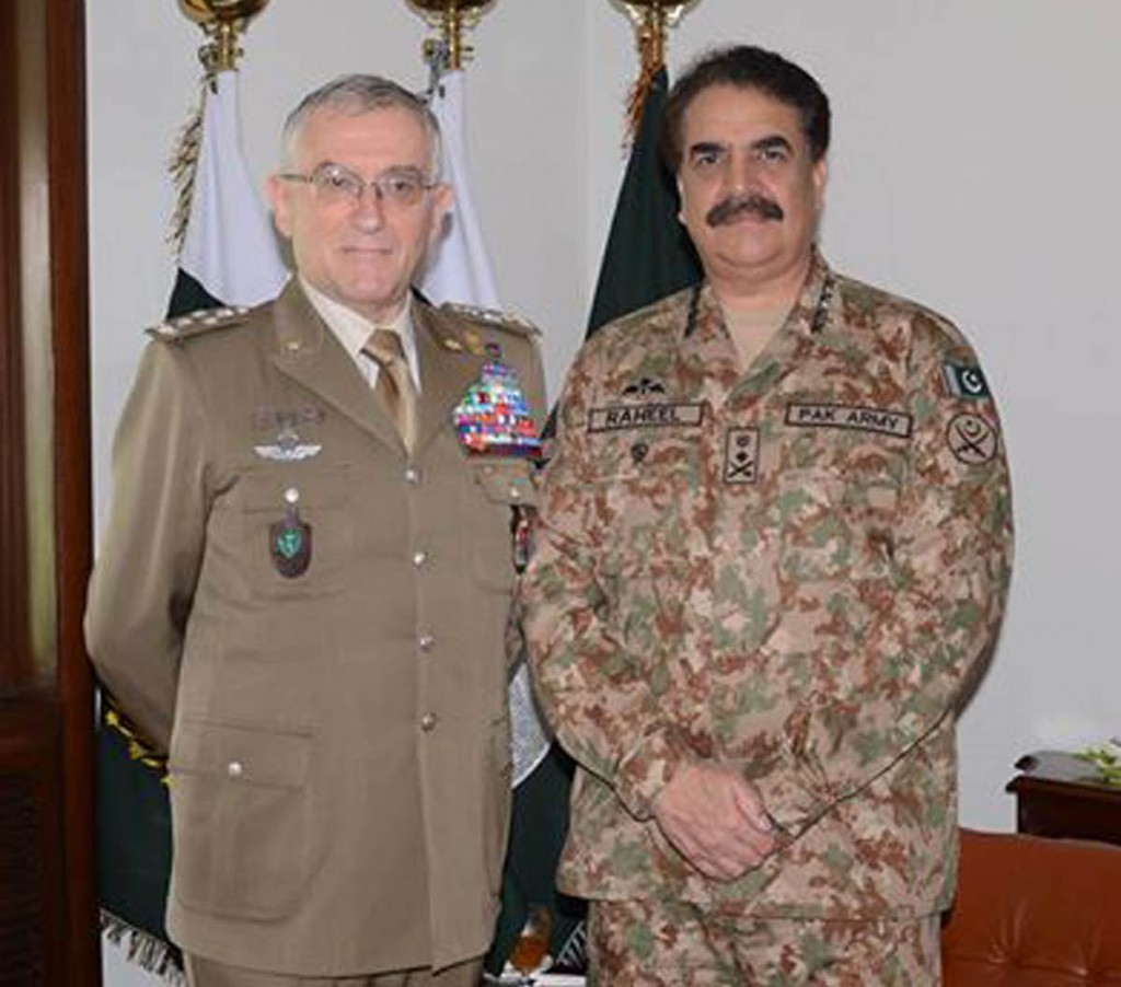 COAS Gen Raheel Sharif in a group photo with Gen Claudio GRAZIANO, Chief of Defence General Staff, Italian Armed Forces who called on him at GHQ in Rawalpindi on Wednesday. - DNA