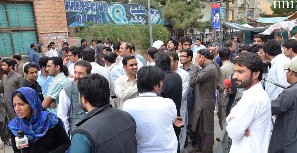 Young Doctors Association holding a demonstration in front of  Quetta Press Club on Friday. - NNI