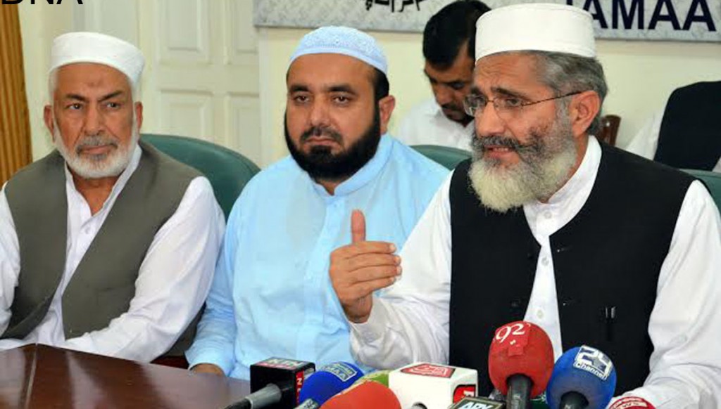 Amir JI Sirajul Haq addressing a press conference at Markaz-e-Islami in Peshawar. - DNA