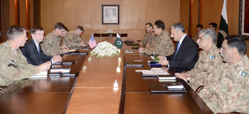 Gen Joseph L. Votel, Commander U.S Central Command (US CENTCOM) called on  Gen Raheel Sharif at GHQ on Monday. - NNI