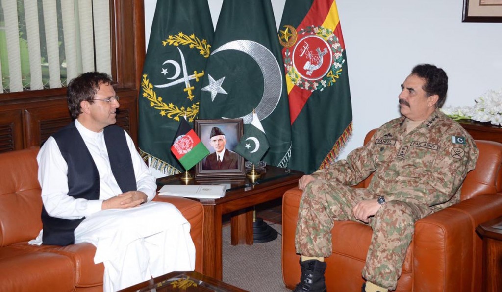 Army Chief, Afghan Envoy agree to reopen Torkham border crossing