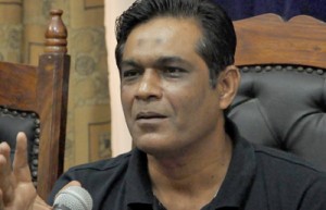 Arthur should tone down statements on Pakistan cricket, says Rashid Latif