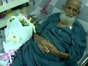 1121273-EdhiRaheelSharif-1465739149-907-640x480
