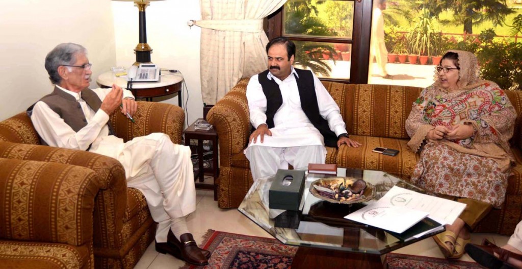 CM KPK Pervez Khattak chairing a consultative meeting with Senior Minister for Irrigation Sikandar Sherpao and Minister for Mineral Development Anesa Zaib Tahirkhaili in Peshawar on Thursday.