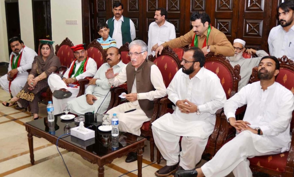CM KPK Pervez Khattak addressing a 50-member delegation of district Karak in Peshawar.
