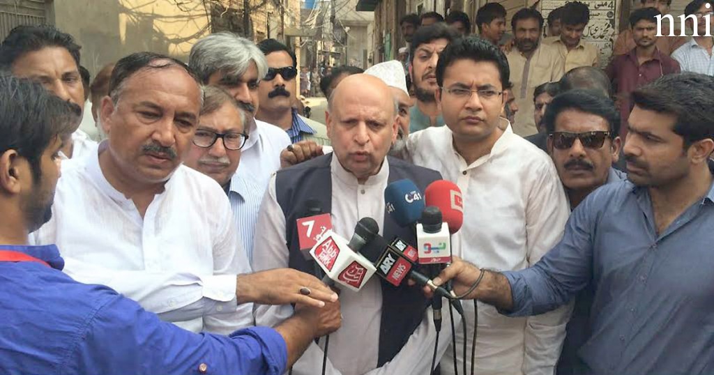 PTI leader, Chaudhry Muhammad Sarwar talking to media after visiting the family of martyred soldier, Imtiaz Ahmad in Lahore. 