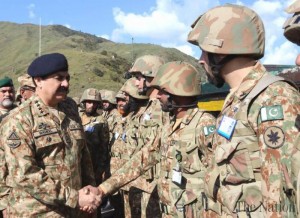 Army Chief satisfied with troops readiness along LoC 