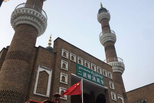 China tells foreign envoys its efforts in Xinjiang should be applauded