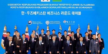 Shavkat Mirziyoyev meets with representatives of business circles of South Korea