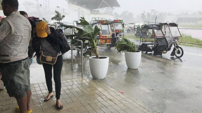 Powerful typhoon threatens  Philippines, thousands evacuated