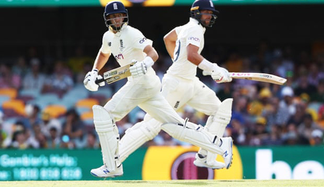 Root and Malan’s unbroken 159 leads England fightback in first Ashes Test