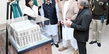 Foreign Minister for benefitting opportunities of trade linkages among SAARC States