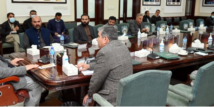 US reports 1.35m COVID-19 cases in a day, shattering global record