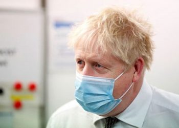 US reports  1.35m COVID-19 cases in a day,  shattering  global record