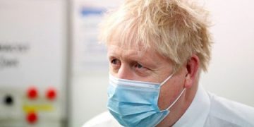 US reports  1.35m COVID-19 cases in a day,  shattering  global record