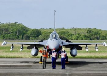 US reports  1.35m COVID-19 cases in a day,  shattering  global record