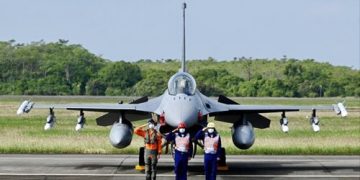 US reports  1.35m COVID-19 cases in a day,  shattering  global record