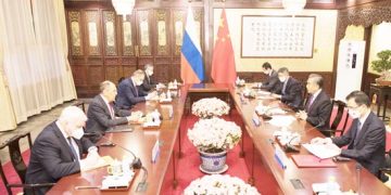 Chinese FM meets visiting Russian FM