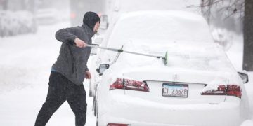 As winter storm moves across US, ice becomes bigger concern