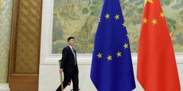 Xi, Macron pledge deeper  cooperation, closer China-EU ties