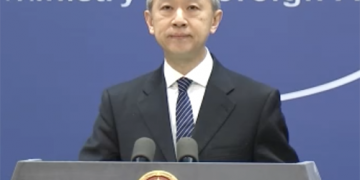 China calls for calm, restraint and dialogue to ease Ukraine tensions