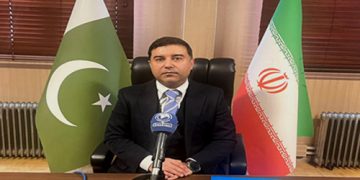 Pakistan appreciates Iran’s leader on Kashmir