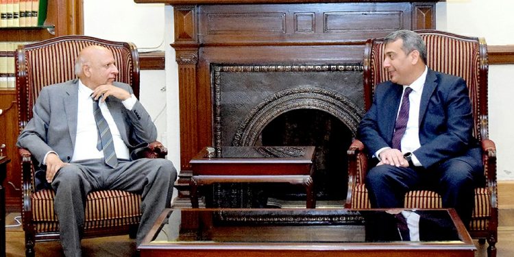 Biden says Putin  ‘cannot remain in power’ in  fiery speech on Ukraine war