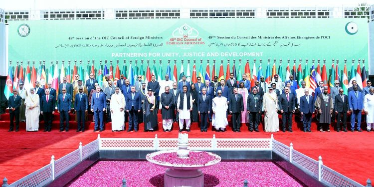 Biden warns US companies of potential Russian cyberattacks