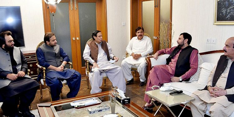 Egyptian President, UK PM hold talks