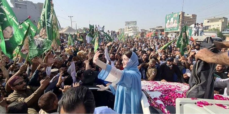 Ukraine insists on territorial integrity as talks loom