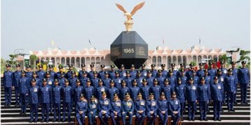 Ukraine insists on territorial integrity as talks loom