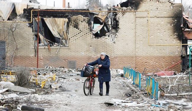 Thailand faces early election as coalition cracks widen