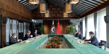 Chinese, Pakistani FMs meet in Anhui