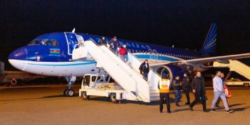 AZAL to operate free flights to evacuate citizens