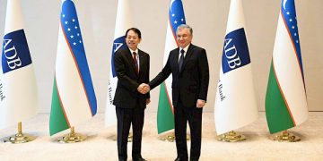 Shavkat Mirziyoyev hosts ADB President