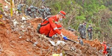 No survivors found yet in China plane crash as rescue continues