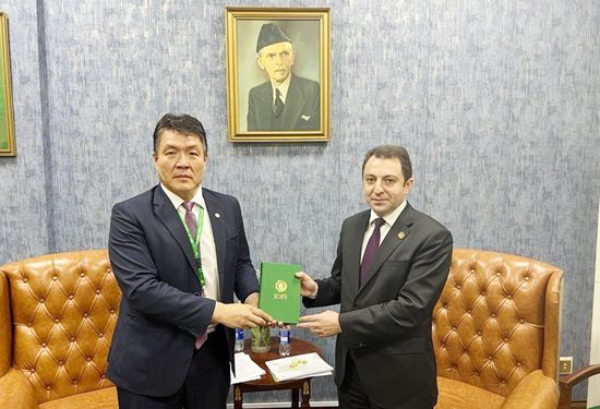 Azerbaijan Deputy FM meets with  IOF Director General in Islamabad