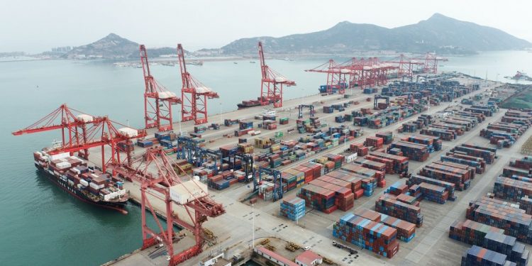 Relief policies  help foreign  trade enterprises  weather pandemic