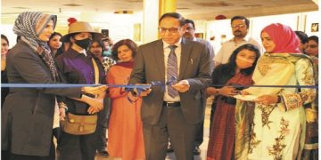 COMSATS’ Arts students exhibit work at the Exhibition on “Reflection”