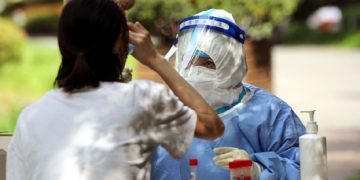 Week of virus tests underway in Shanghai