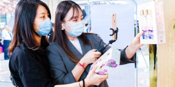 China to set up 27 more cross-border e-commerce pilot zones