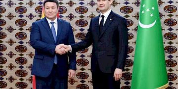 Kyrgyz Parliament speaker, Turkmen leader consider issues of strengthening bilateral co-op