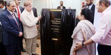 Philippine police say country  ‘relatively peaceful’ ahead of election